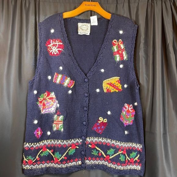 Sweaters - Ericka II hand knit Christmas vest